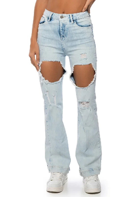 women's casual pantsYOUR NEW FAVORITE RELAXED FIT JEANS