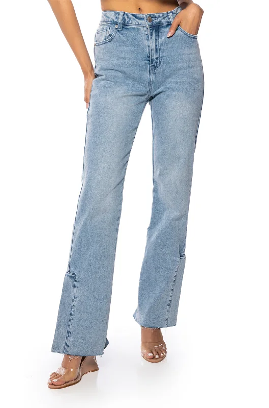 women's travel pantsC'EST LA VIE HIGH RISE STRAIGHT JEANS