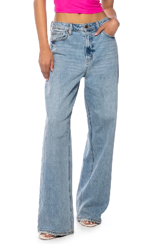 women's button-fly pantsNICOLE VINTAGE LOW RISE LIGHT DENIM JEAN