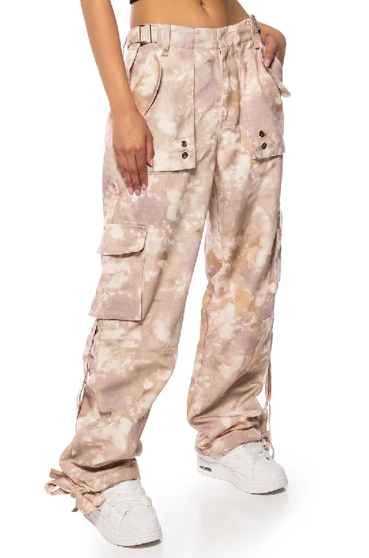 women's adventure pantsQUINN RELAXED PRINT CARGO PANT