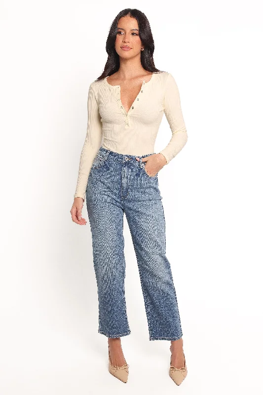 women's acid-washed denim jeansAbrand Venice Straight Jeans - Amara