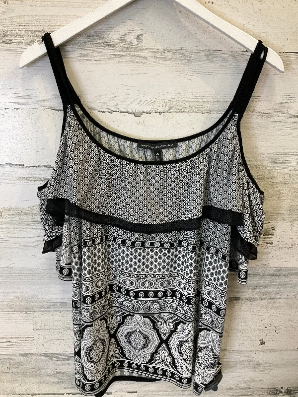 chic women's tops for everyday wearBlack & White Top Sleeveless White House Black Market, Size Xs